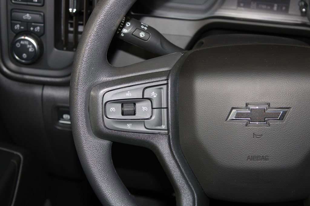 Used 2025 Chevrolet Silverado 1500 Custom Trail Boss w/ LPO, Dark Essentials Package image 16