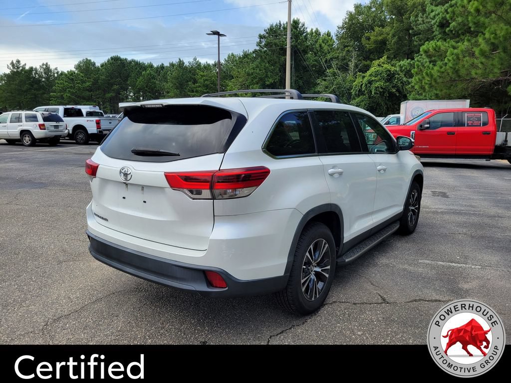 Used 2019 Toyota Highlander LE FWD image 6