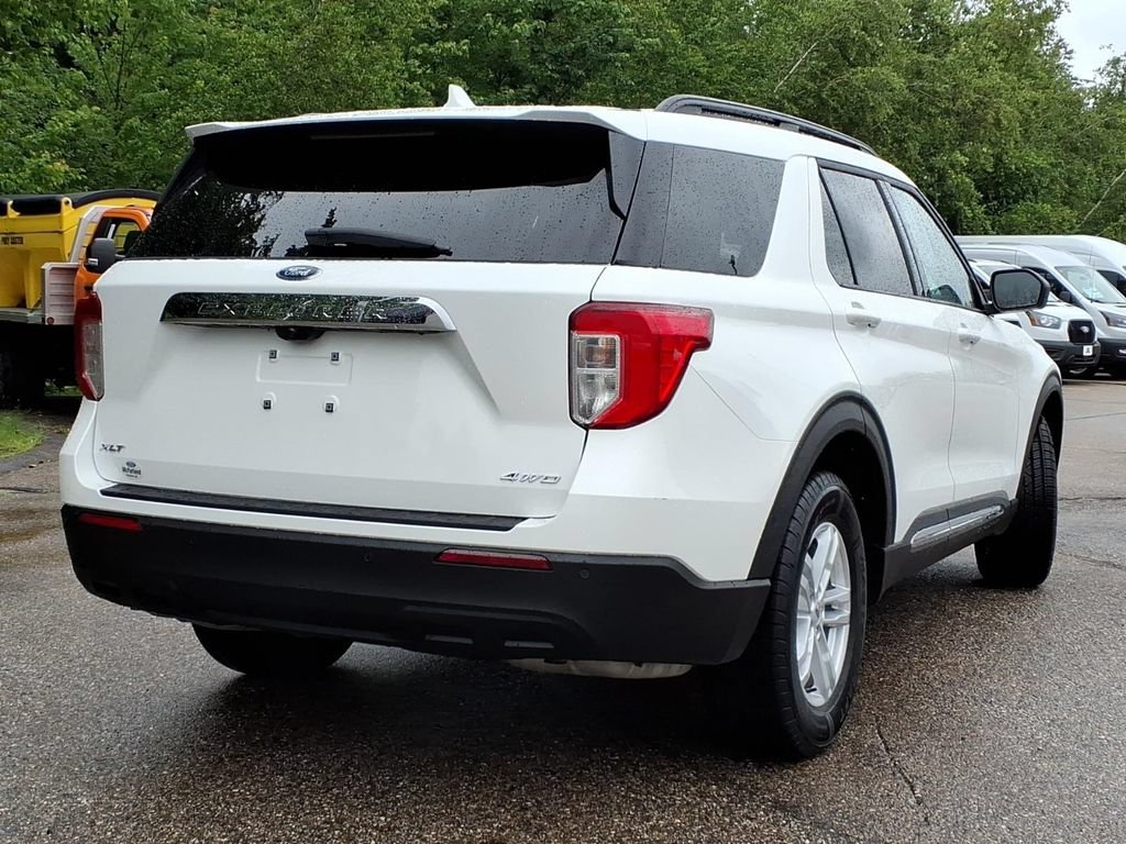 Certified 2024 Ford Explorer XLT AWD/4WD image 5