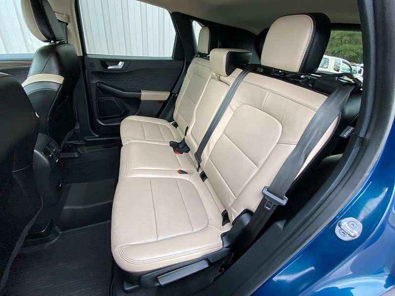 Certified 2020 Ford Escape Titanium w/ Titanium Premium Package 2.0 image 31