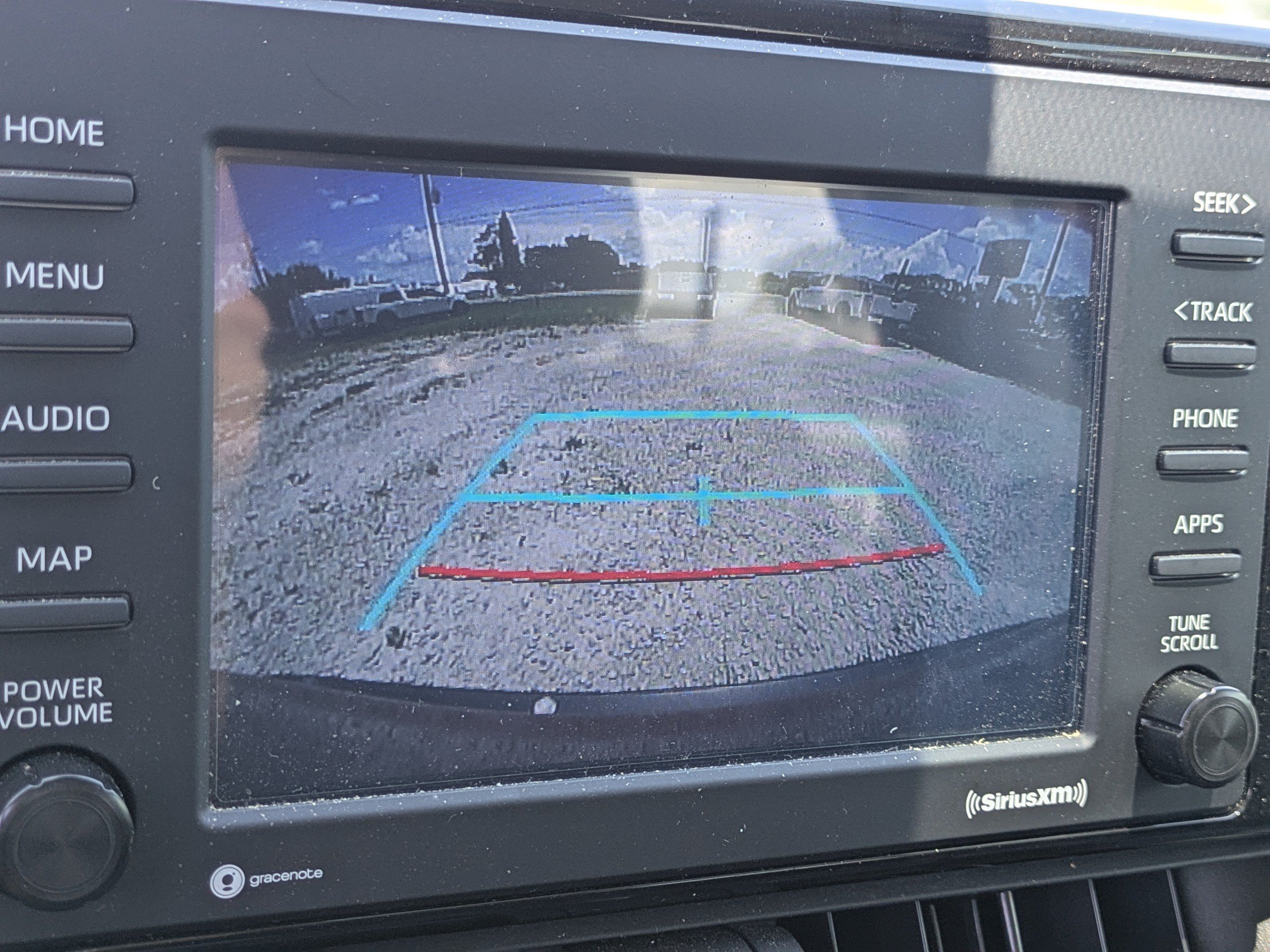 Used 2020 Toyota RAV4 XLE w/ Convenience Package FWD image 28