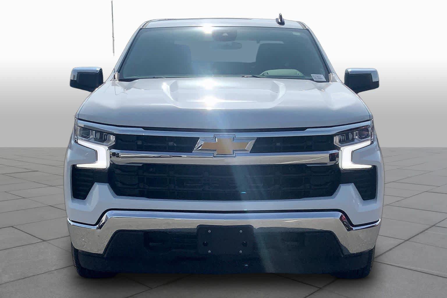 Used 2024 Chevrolet Silverado 1500 LT w/ Protection Package AWD/4WD image 4