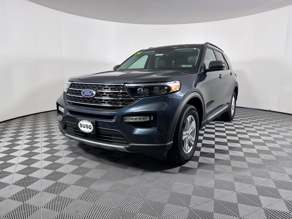 Certified 2024 Ford Explorer XLT w/ Equipment Group 202A AWD/4WD image 15