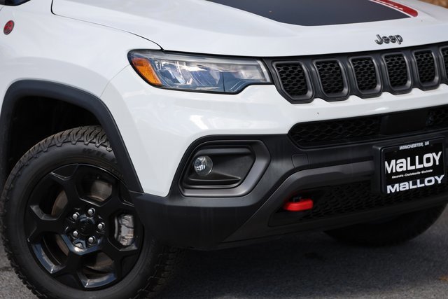 Used 2023 Jeep Compass Trailhawk w/ Trailhawk Convenience Group image 11