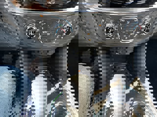 Used 2023 Chevrolet Traverse High Country image 26