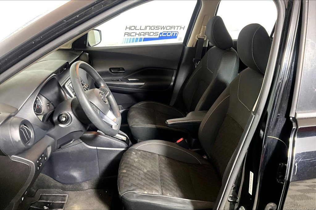 Used 2021 Nissan Kicks S FWD image 18