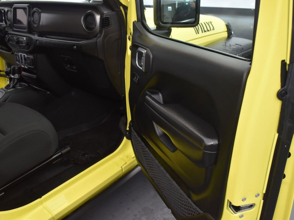 Used 2023 Jeep Wrangler Willys image 13