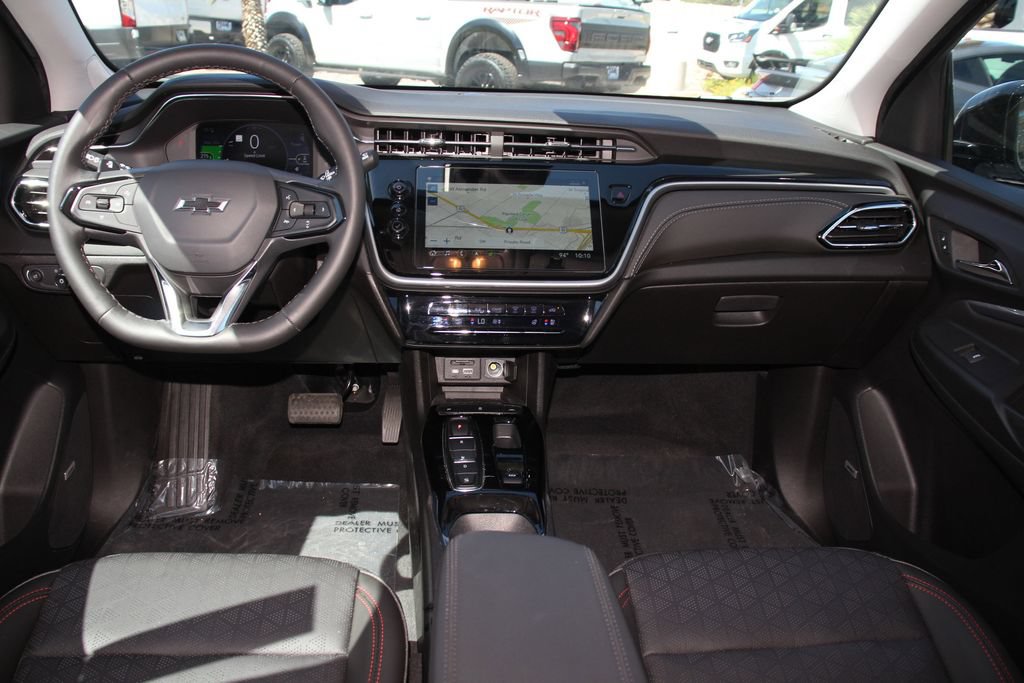 Used 2023 Chevrolet Bolt EUV Premier w/ Sun & Sound Package FWD image 19