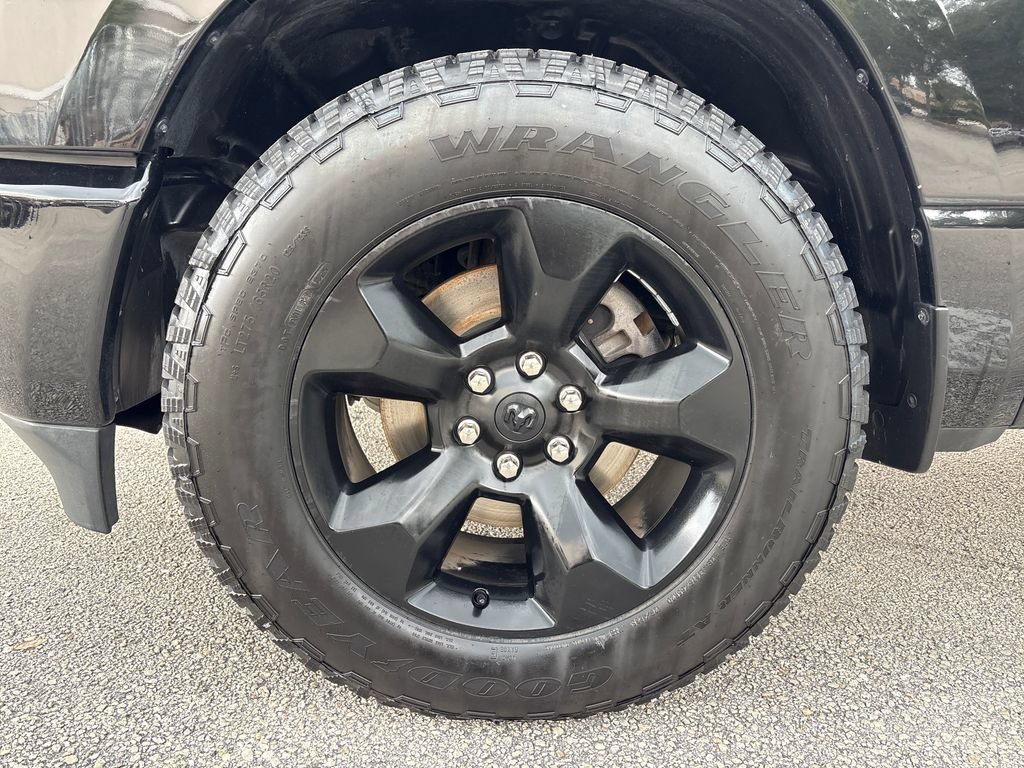 Used 2019 RAM 1500 Big Horn AWD/4WD image 14