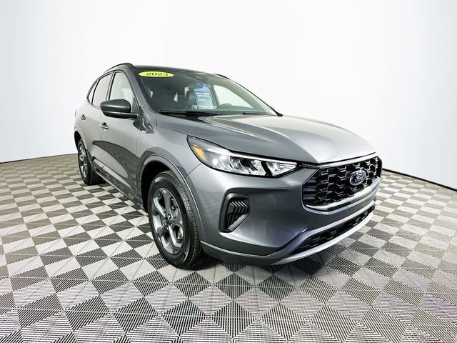 Certified 2024 Ford Escape ST-Line w/ Tech Pack #1 image 9