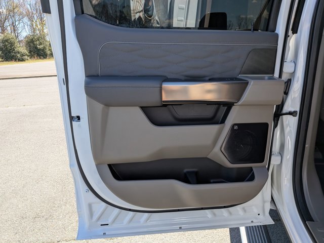 Certified 2026 Ford F450 Platinum w/ Platinum Plus Package image 27