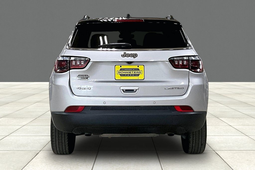 Used 2025 Jeep Compass Limited AWD/4WD image 4