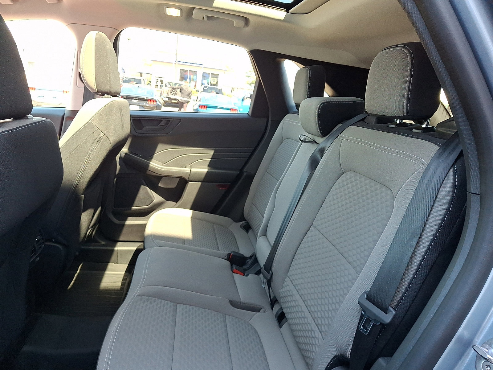 Certified 2022 Ford Escape SE w/ SE Sport Appearance Package image 11