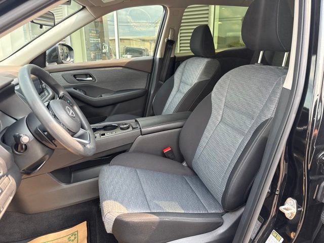 Used 2023 Nissan Rogue SV AWD/4WD image 16
