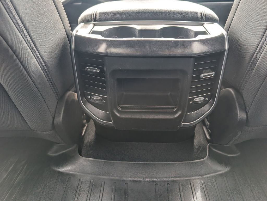Used 2019 RAM 1500 Big Horn AWD/4WD image 16