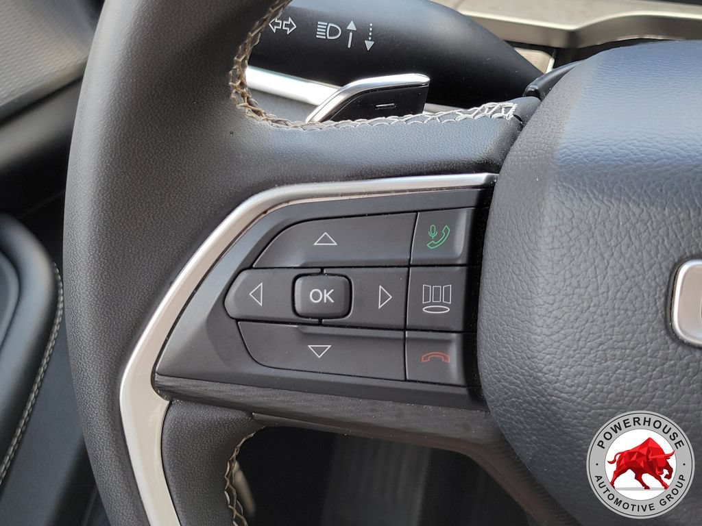 Used 2023 Jeep Grand Cherokee L Laredo AWD/4WD image 28