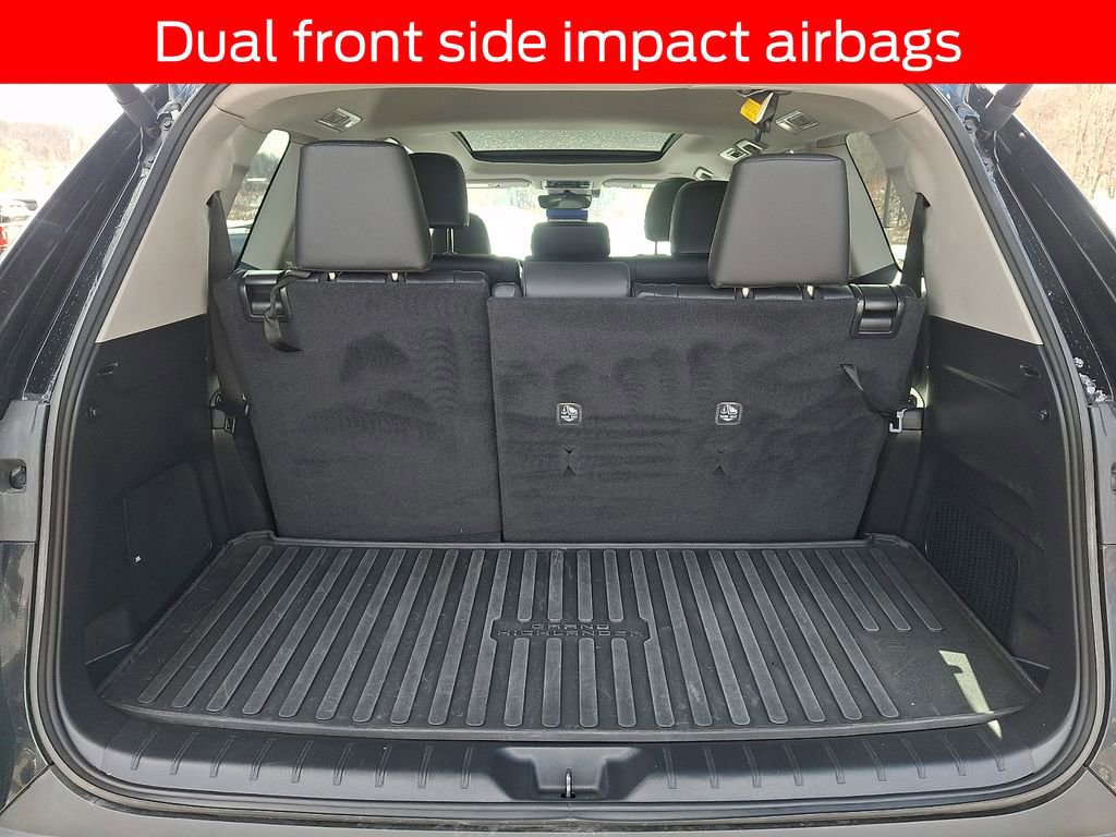 Used 2024 Toyota Grand Highlander XLE image 32