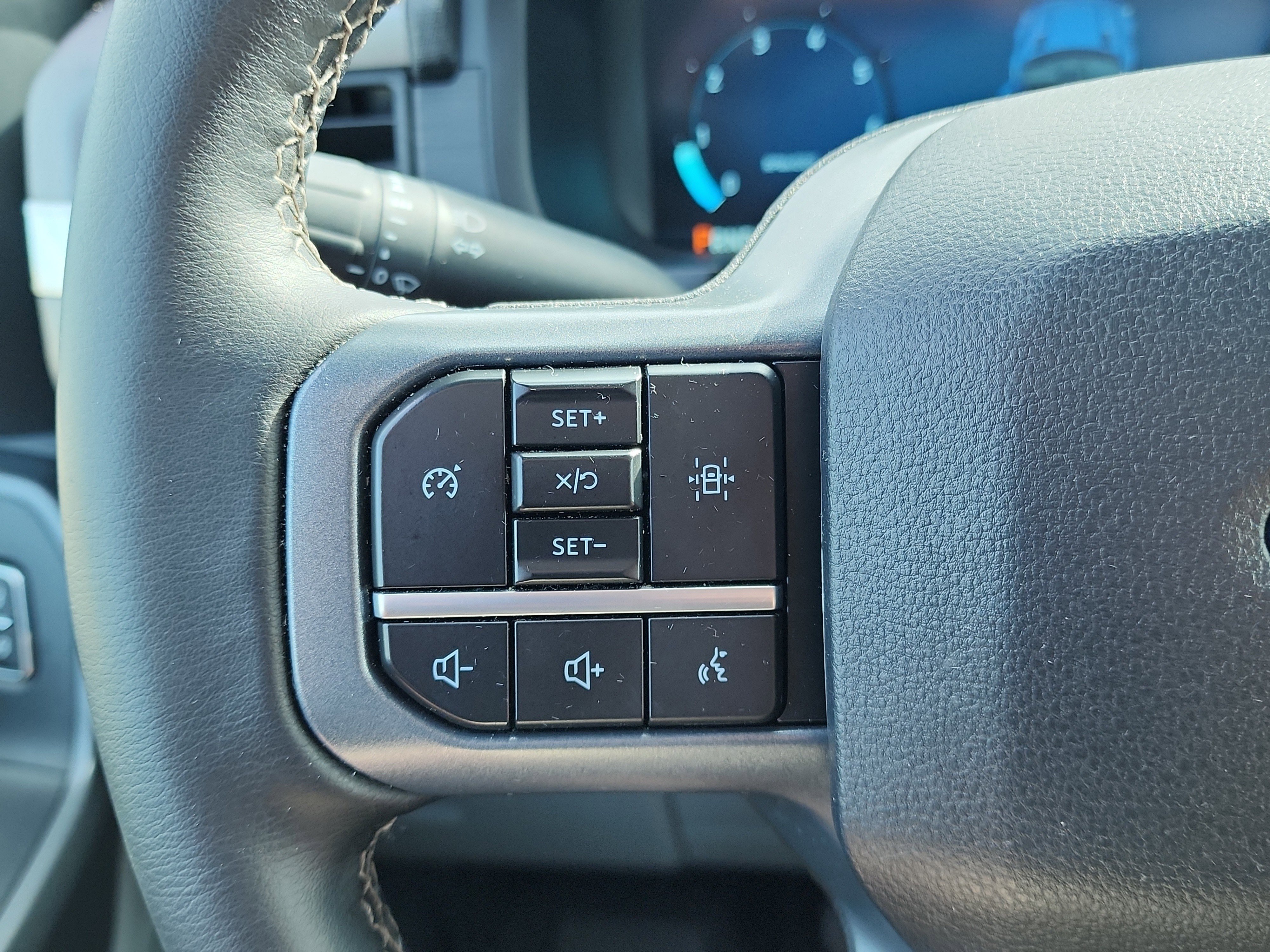 Certified 2025 Ford F150 XLT w/ Equipment Group 301A Standard image 19