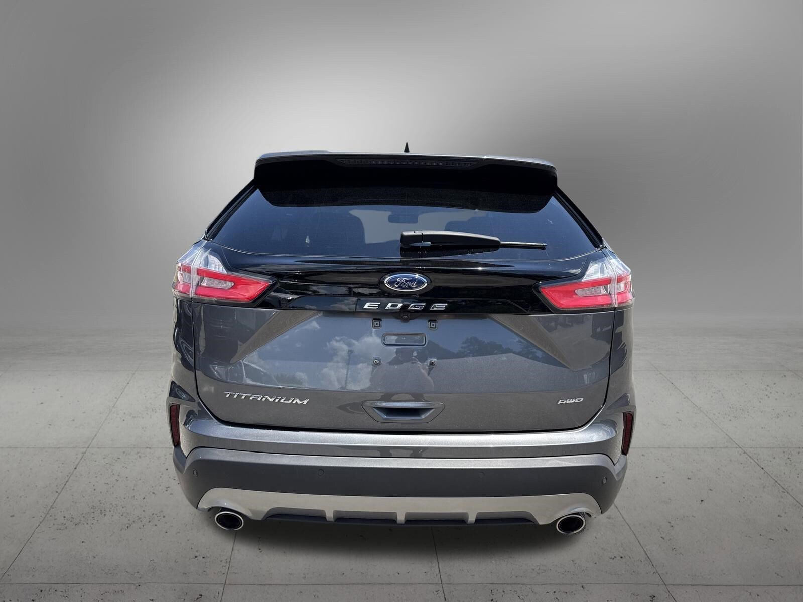 Certified 2024 Ford Edge Titanium w/ Equipment Group 301A AWD/4WD image 8