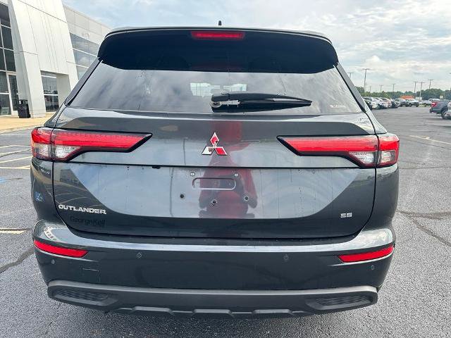 Used 2024 Mitsubishi Outlander SE AWD/4WD image 23