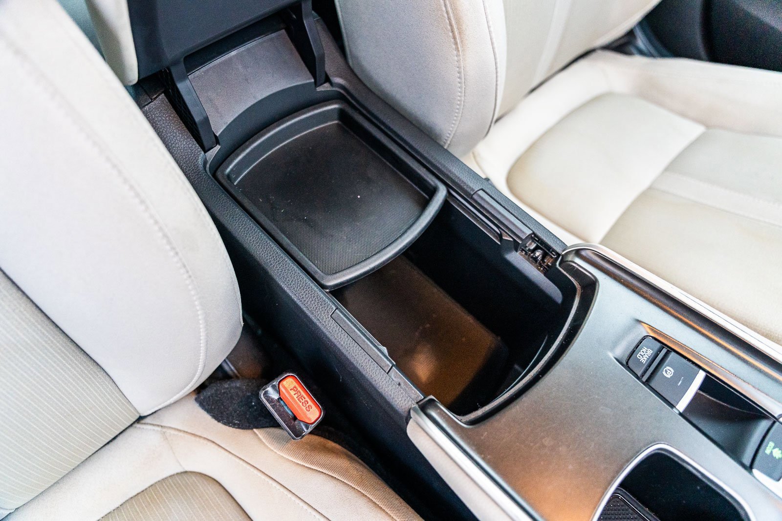 Used 2018 Honda Accord EX image 11