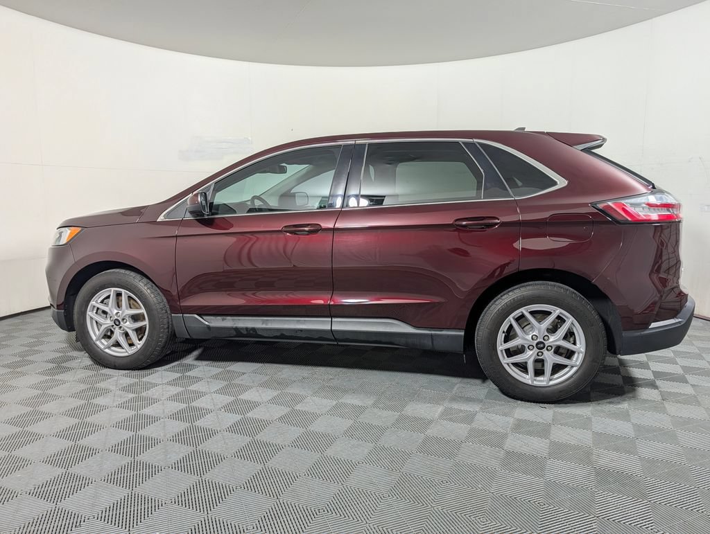 Certified 2023 Ford Edge SEL AWD/4WD image 5