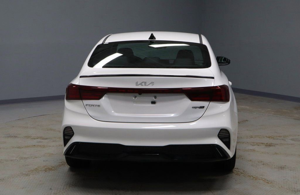 Used 2024 Kia Forte GT-Line w/ GT-Line Premium Package image 4