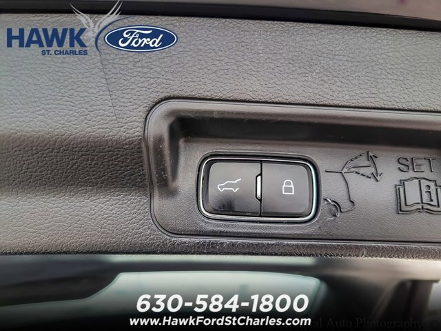 Certified 2020 Ford Explorer Platinum w/ Premium Technology Package AWD/4WD image 21