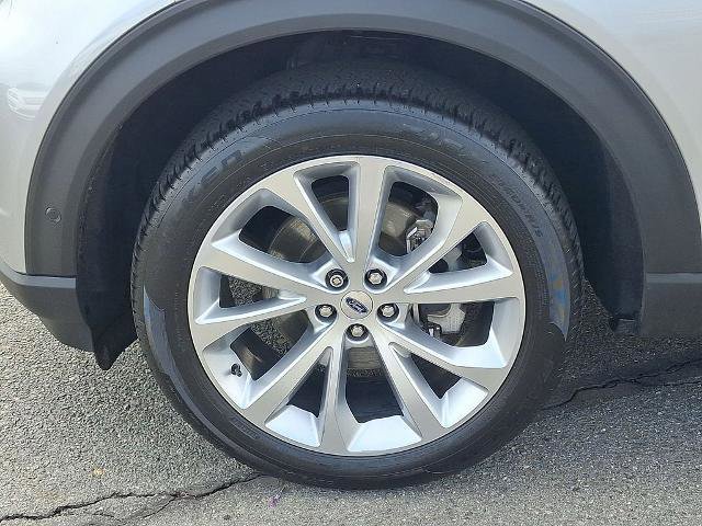 Certified 2022 Ford Explorer Platinum w/ Equipment Group 601A image 8