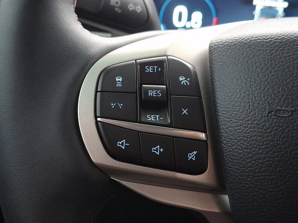 Certified 2025 Ford Explorer Active image 21