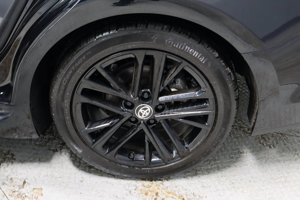 Used 2025 Toyota Camry SE image 18