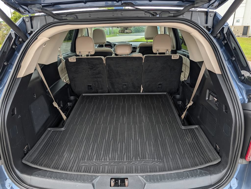 Certified 2020 Ford Explorer Limited AWD/4WD image 29