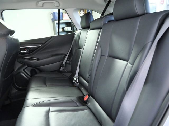 Used 2022 Subaru Outback Limited AWD/4WD image 14
