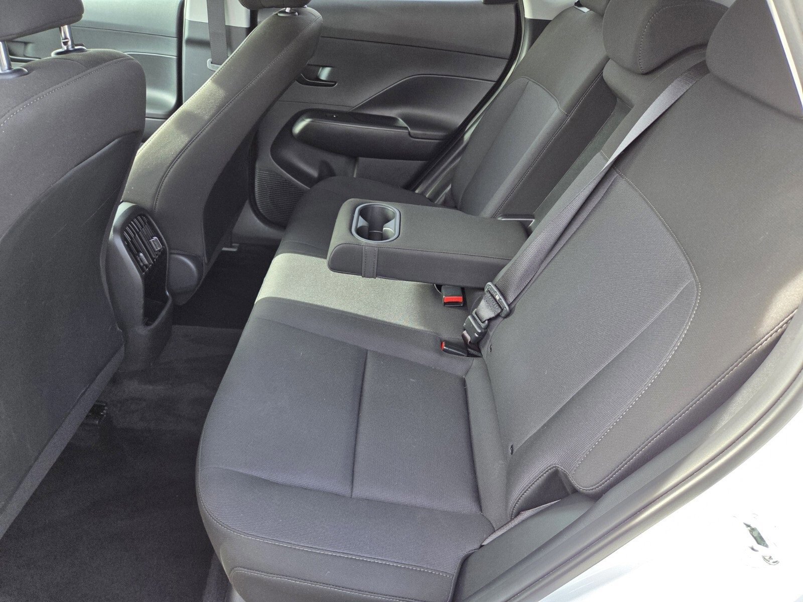 Used 2025 Hyundai Kona SEL image 11