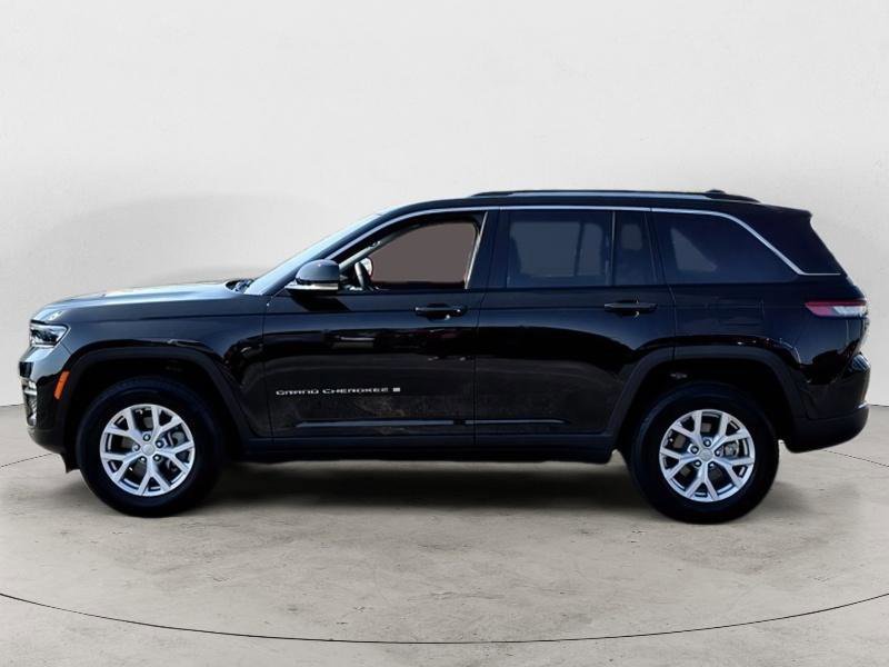 Used 2022 Jeep Grand Cherokee Limited image 2