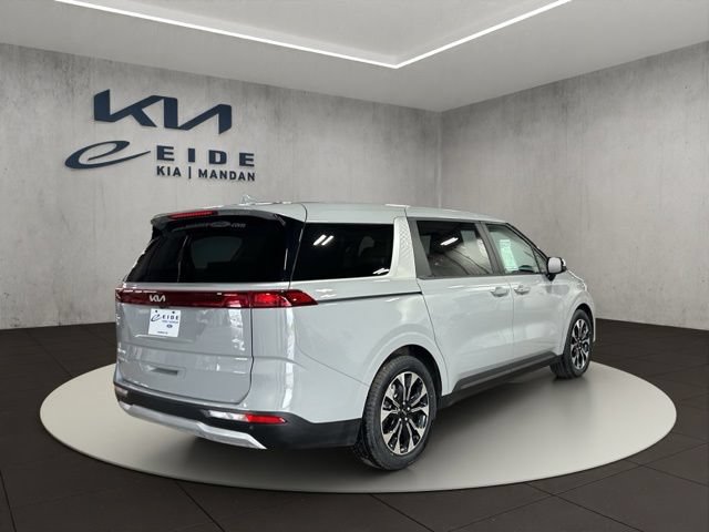 Used 2024 Kia Carnival EX FWD image 7