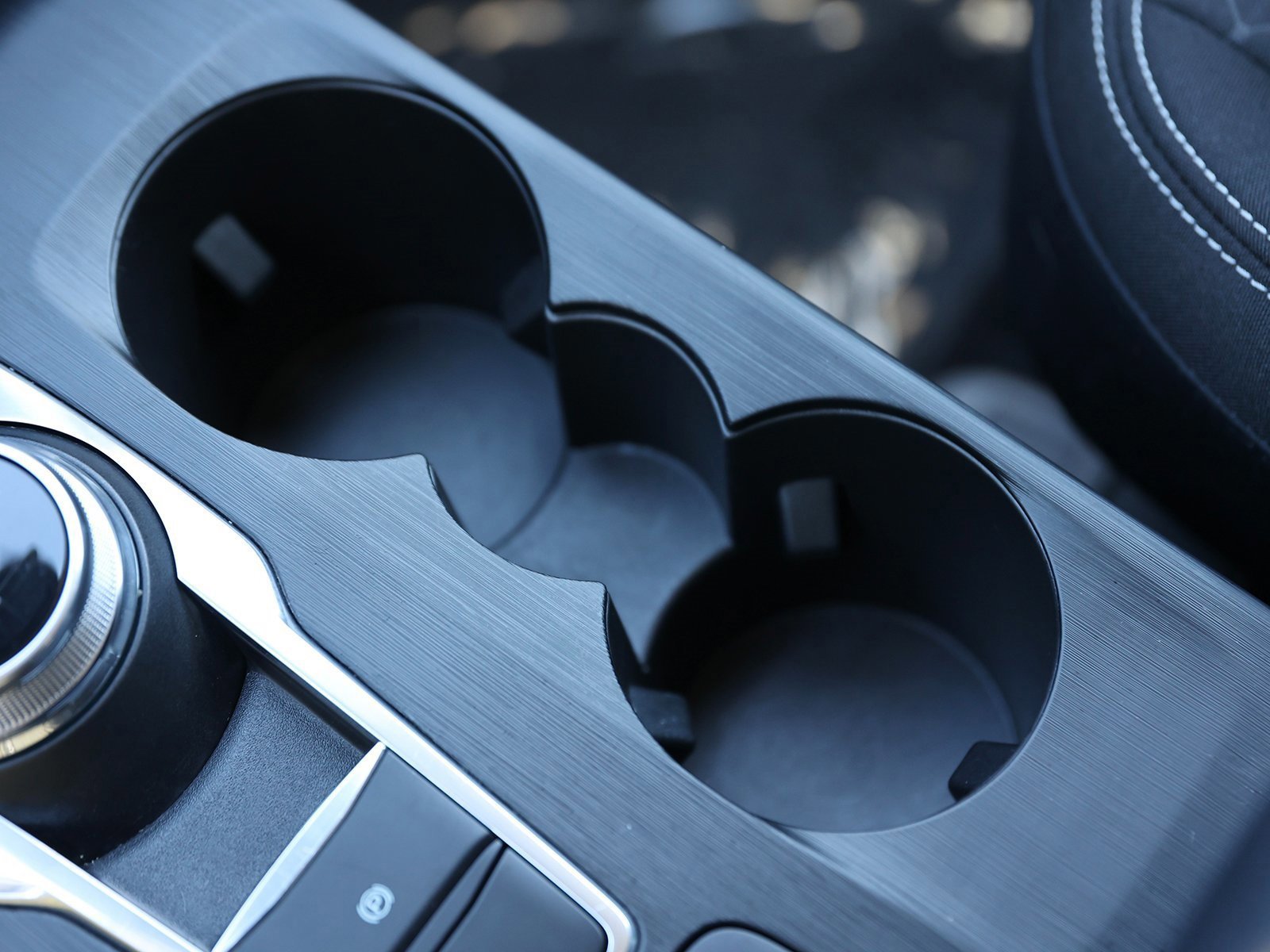 Certified 2025 Ford Escape Active image 34