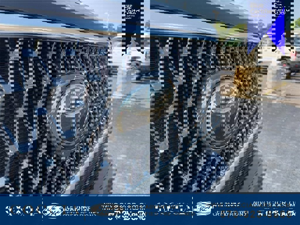 Used 2019 Toyota Tacoma SR5 image 40