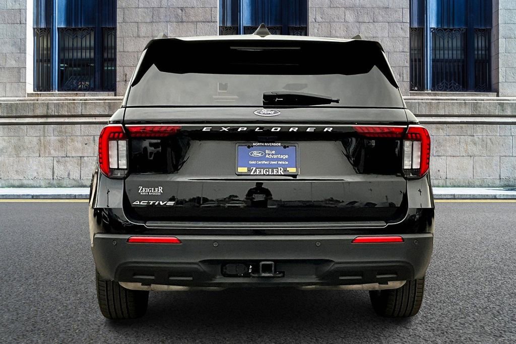Certified 2025 Ford Explorer Active image 4