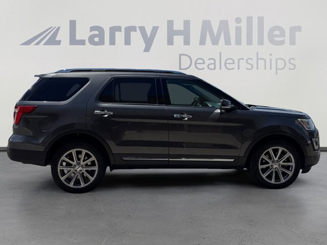 Certified 2017 Ford Explorer Limited AWD/4WD image 6