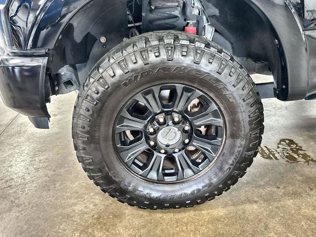 Certified 2022 Ford F350 Lariat w/ Tremor Off-Road Package AWD/4WD image 31