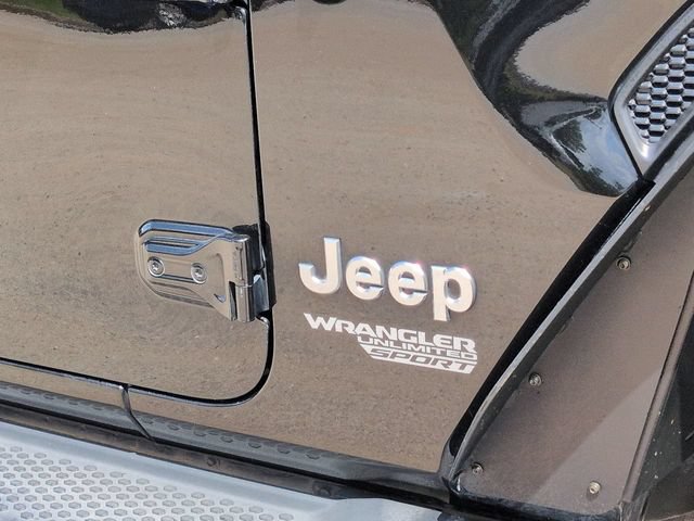 Used 2018 Jeep Wrangler Unlimited Sport AWD/4WD image 14