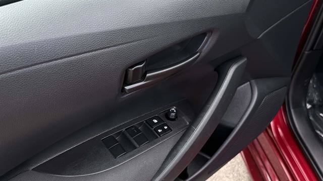 Used 2025 Toyota Corolla LE FWD image 9