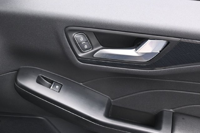Certified 2025 Ford Escape ST-Line FWD image 33