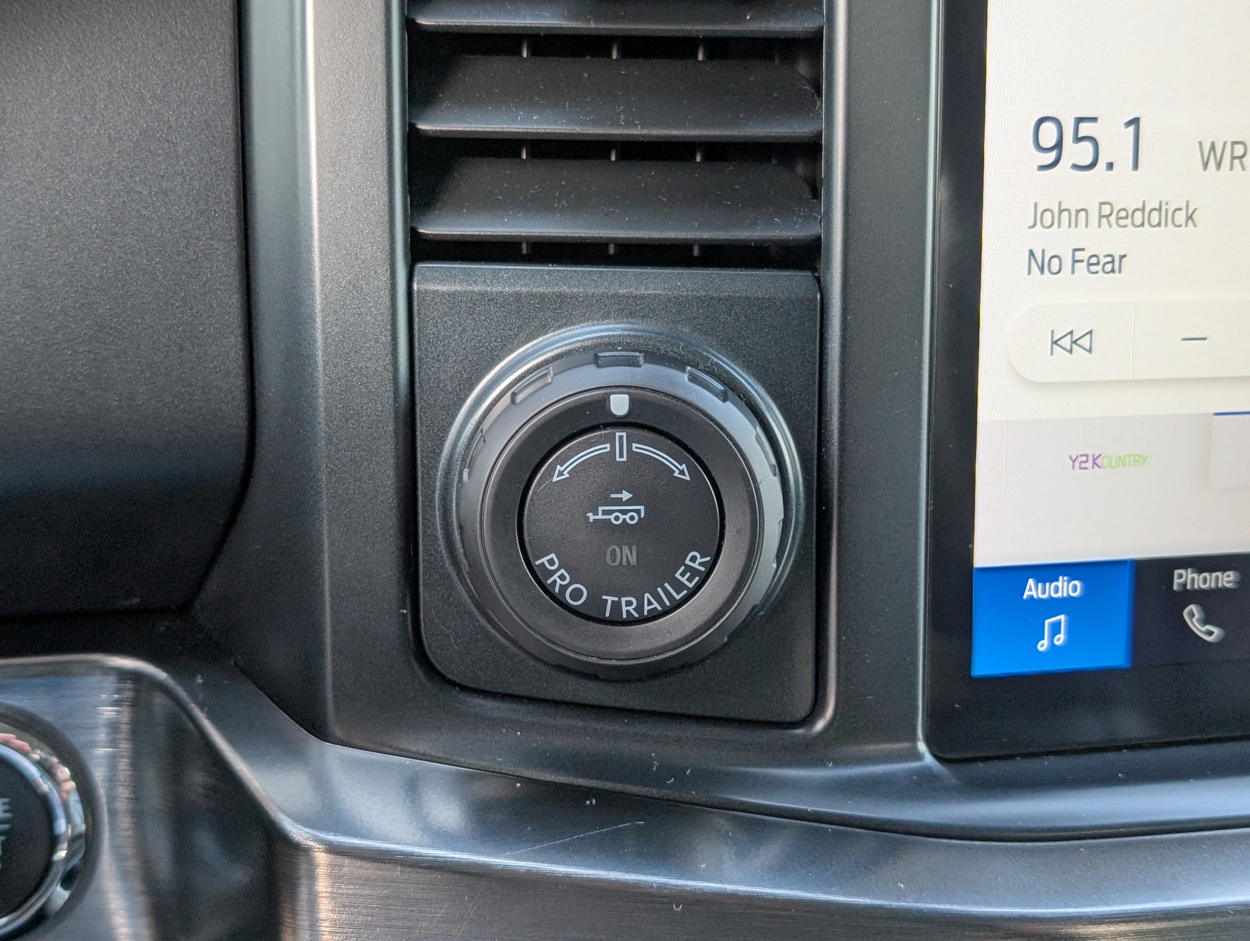 Certified 2024 Ford F350 Lariat w/ Lariat Ultimate Package image 27