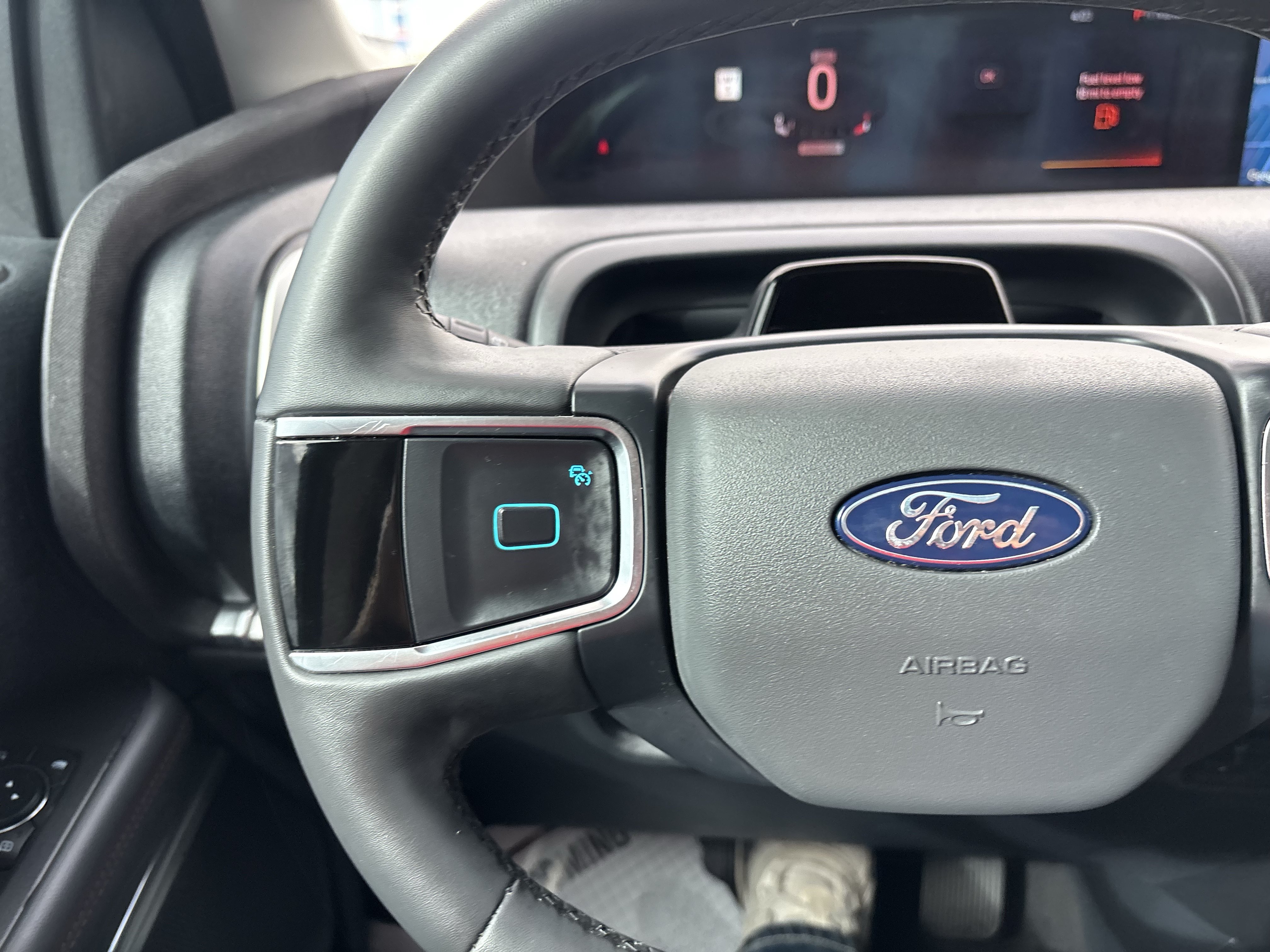 Certified 2025 Ford Expedition Active RWD image 31
