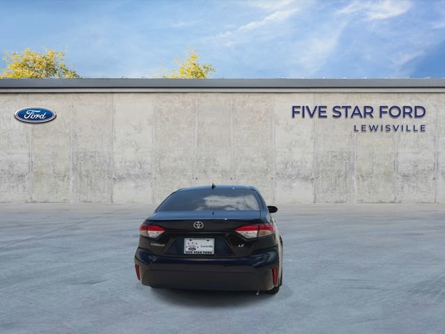 Used 2025 Toyota Corolla LE FWD image 7