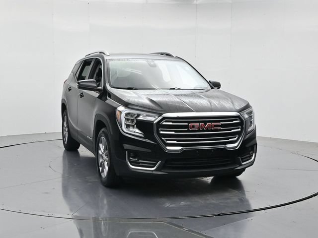Used 2024 GMC Terrain SLT AWD/4WD image 4