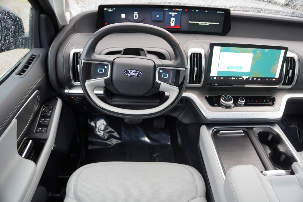 Certified 2025 Ford Expedition Max Platinum w/ Driver's Package AWD/4WD image 23
