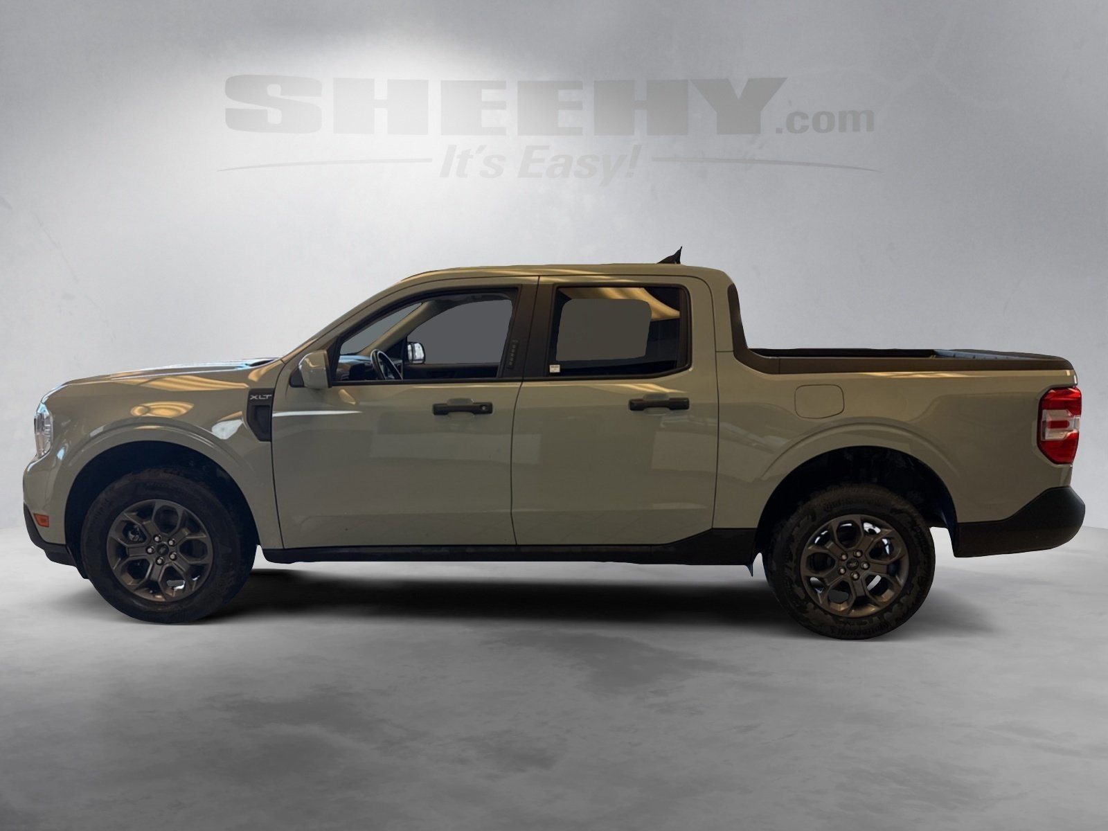 Certified 2023 Ford Maverick XLT w/ XLT Luxury Package image 2